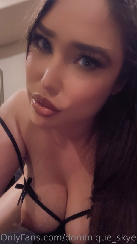 Foto desnuda filtrada de OnlyFans de Dominique Skye