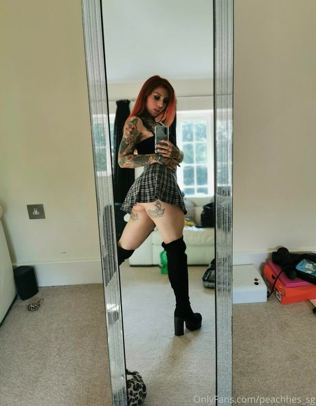 Foto desnuda filtrada de OnlyFans de Peachhes Sg