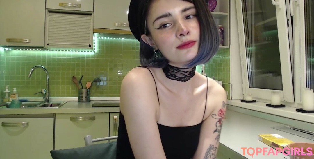 Foto desnuda filtrada de OnlyFans de Loona #994