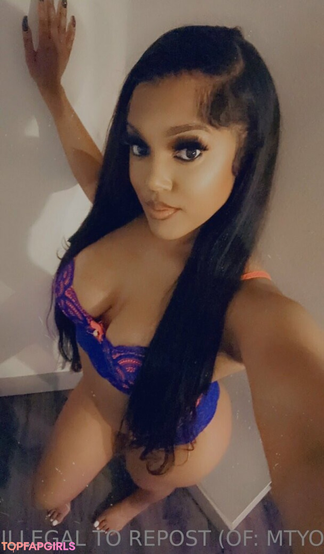 Foto desnuda filtrada de OnlyFans de Lola Teases #104 Foto desnuda filtrada de OnlyFans de Lola Teases #104