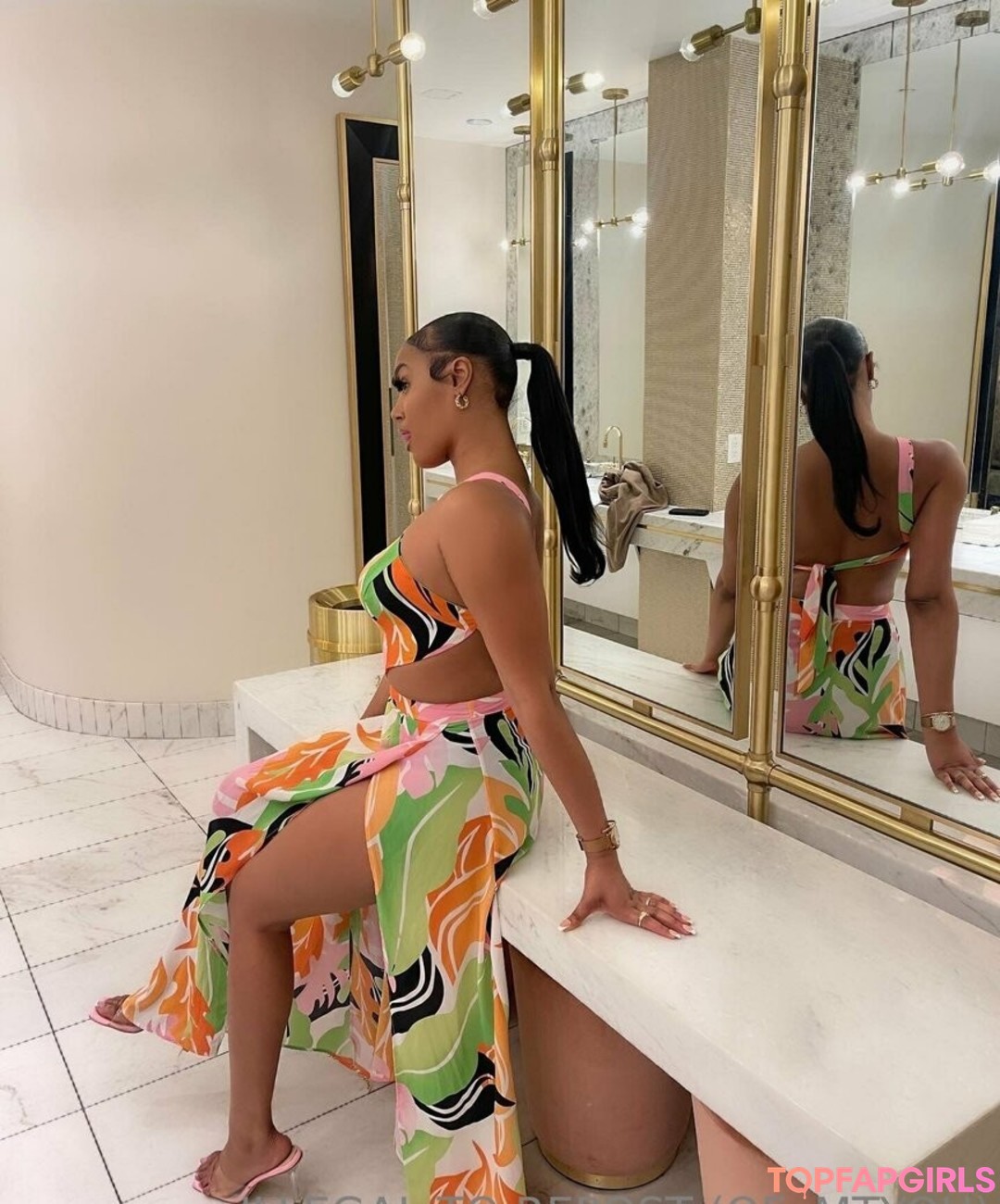 Foto desnuda filtrada de OnlyFans de Lola Teases #2 Foto desnuda filtrada de OnlyFans de Lola Teases #2