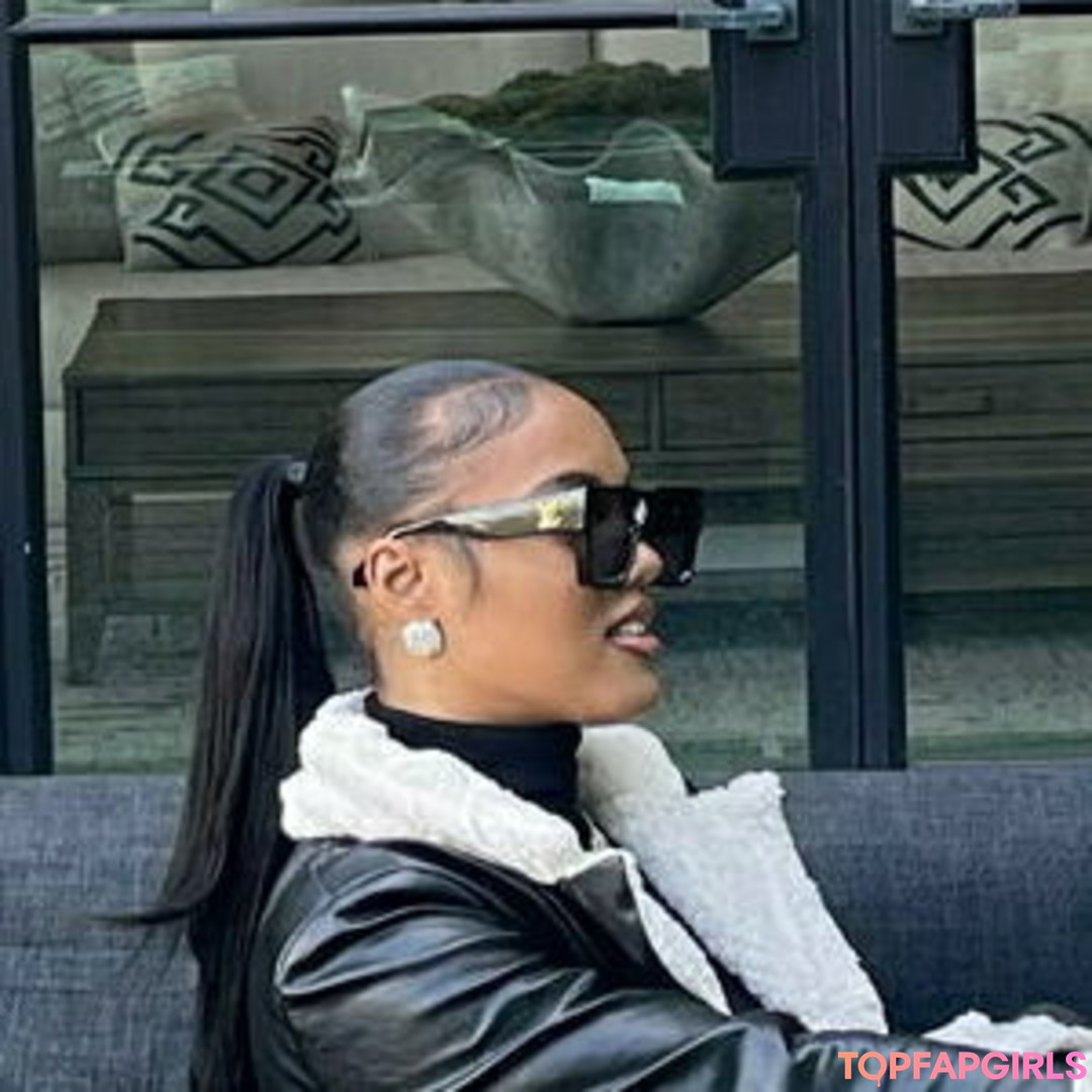 Foto desnuda filtrada de OnlyFans de Lola Teases #24 Foto desnuda filtrada de OnlyFans de Lola Teases #24