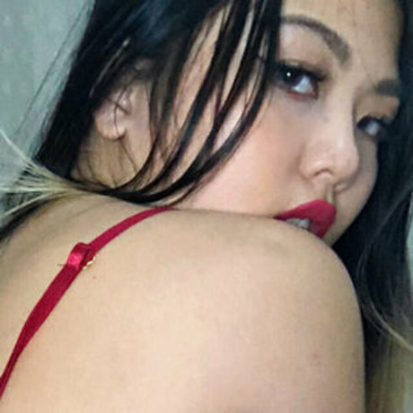 Shallynebbgrl