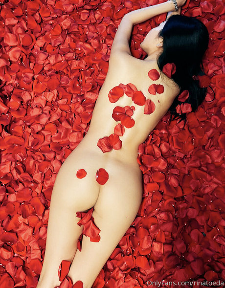 Foto desnuda filtrada de OnlyFans de Rina Toeda