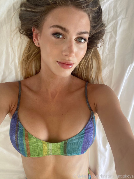 Foto desnuda filtrada de OnlyFans de Kristina Antipkova