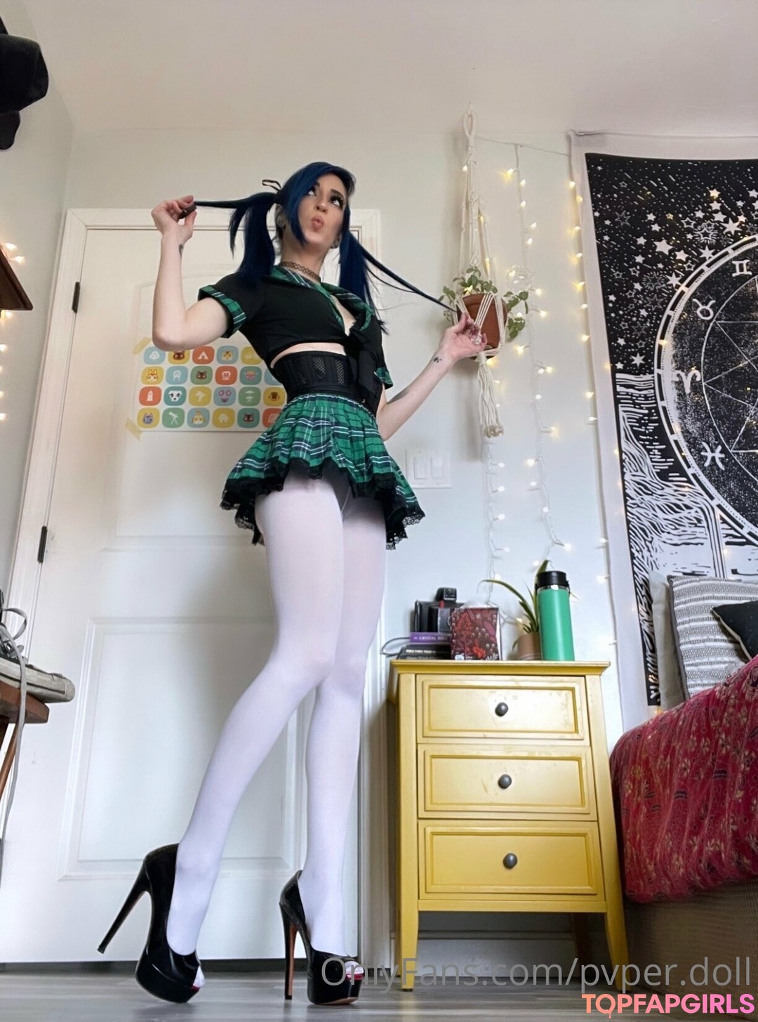 Foto desnuda filtrada de OnlyFans de Paper Doll #163 Foto desnuda filtrada de OnlyFans de Paper Doll #163