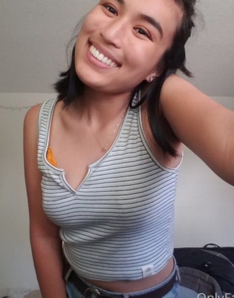 Ava Tran