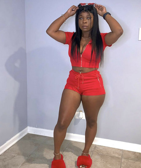 Foto desnuda filtrada de OnlyFans de Thick Trixxx