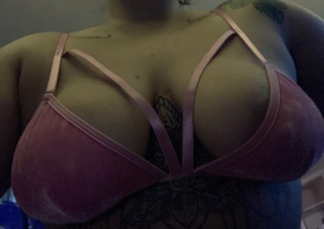 Foto desnuda filtrada de OnlyFans de Itslilkb