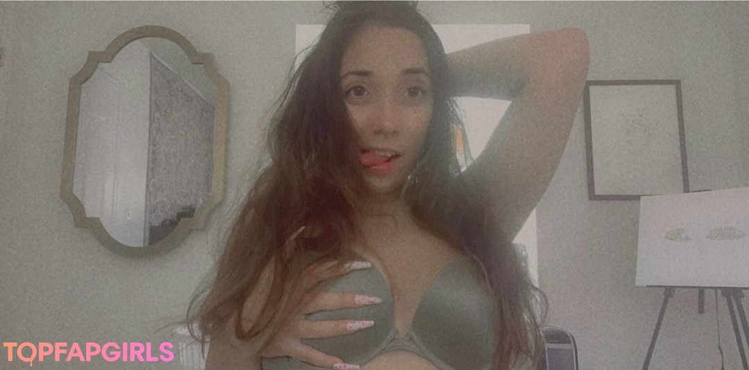 Foto desnuda filtrada de OnlyFans de Bri Le Tree #116 Foto desnuda filtrada de OnlyFans de Bri Le Tree #116