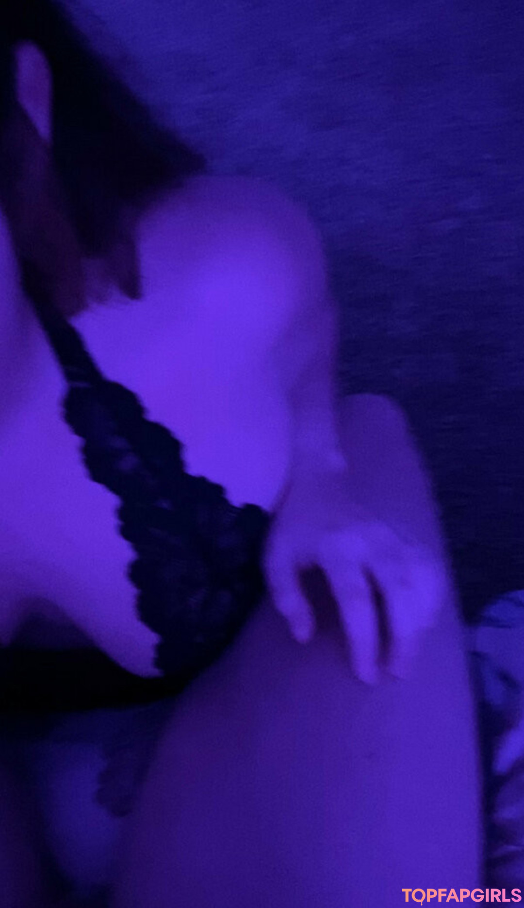 Foto desnuda filtrada de OnlyFans de Bri Le Tree #41 Foto desnuda filtrada de OnlyFans de Bri Le Tree #41