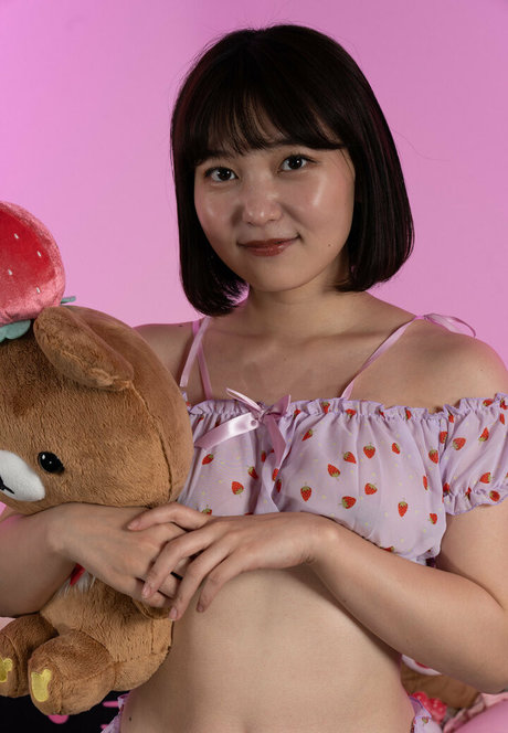 Foto desnuda filtrada de OnlyFans de Japanese Cutie Next Door