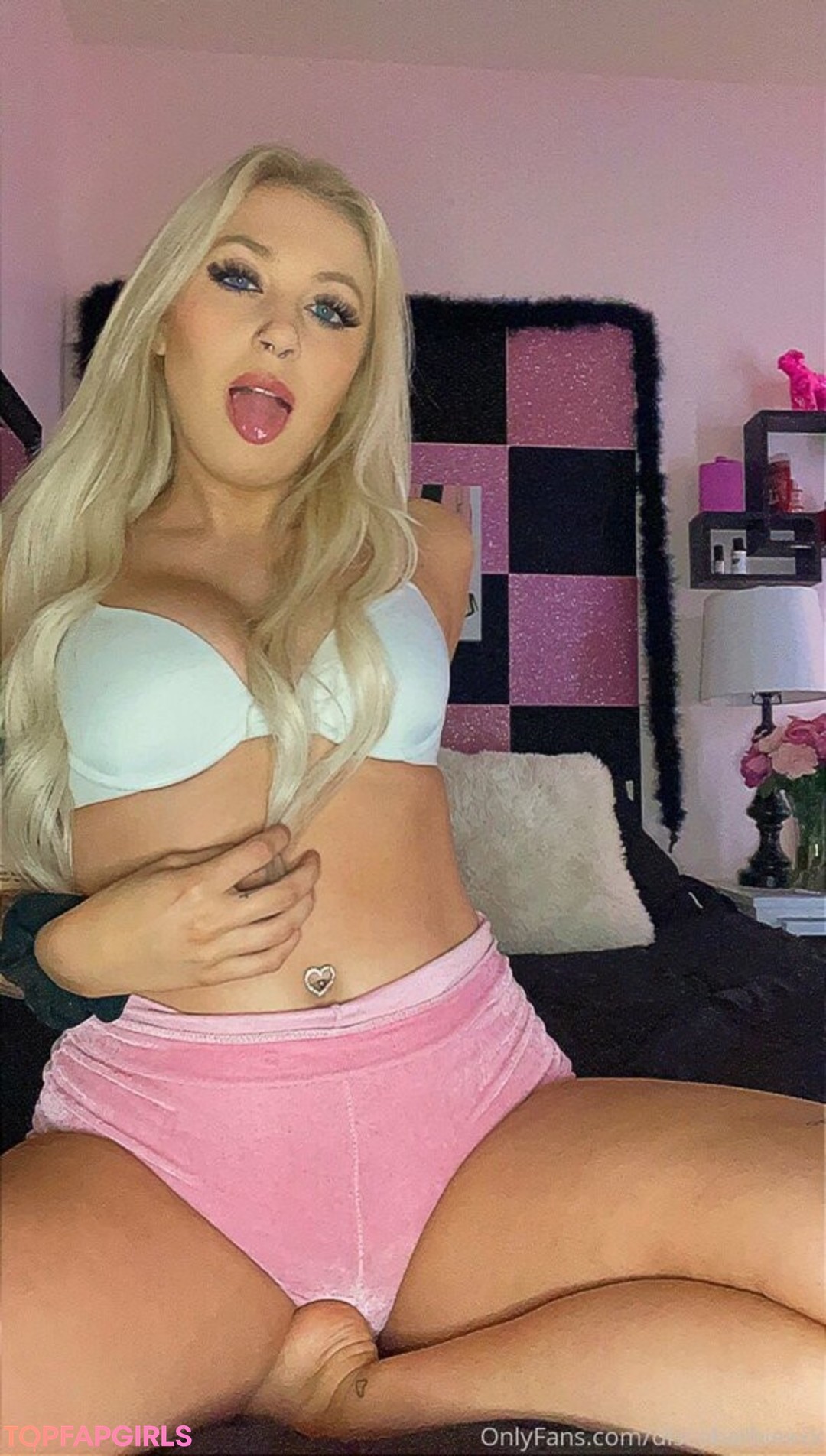 Foto desnuda filtrada de OnlyFans de Innocent Princess #48 Foto desnuda filtrada de OnlyFans de Innocent Princess #48