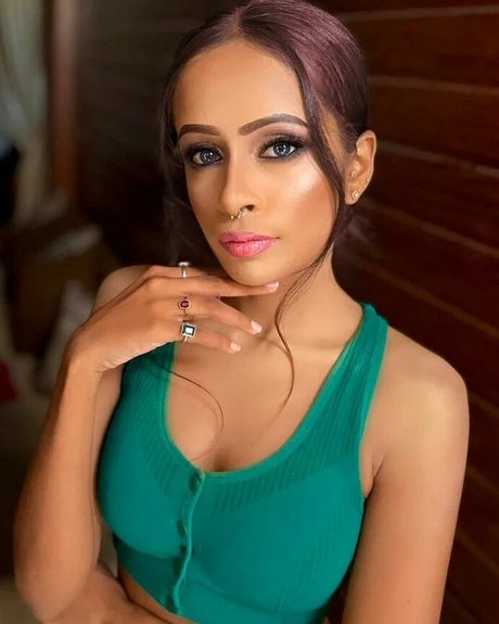 Foto desnuda filtrada de OnlyFans de Poojani Perera