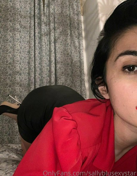 Foto desnuda filtrada de OnlyFans de Sally Blu