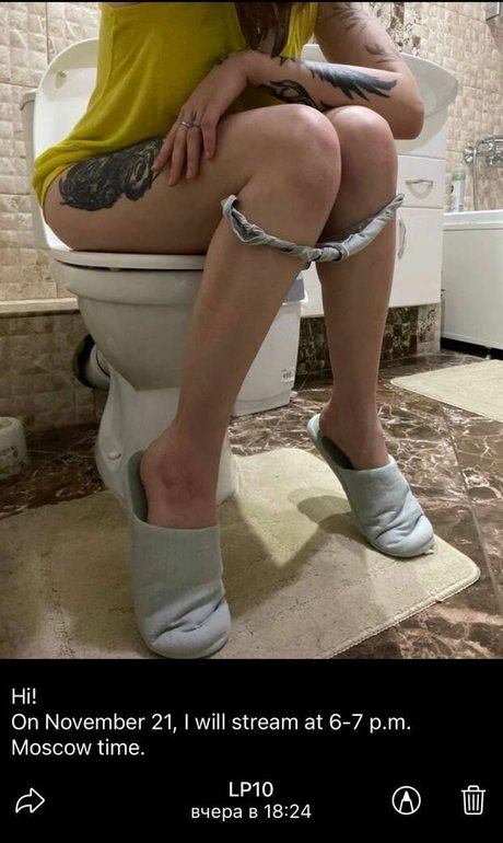 Foto desnuda filtrada de OnlyFans de Little Polly