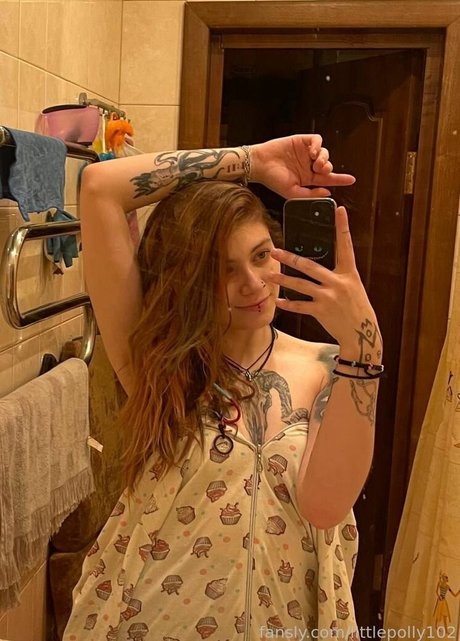 Foto desnuda filtrada de OnlyFans de Little Polly