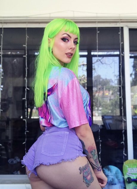 Courtney Dawne
