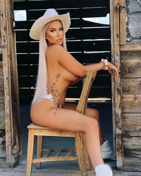 Mandy Evonne