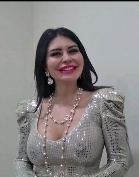 Foto desnuda filtrada de OnlyFans de Ebru Polat