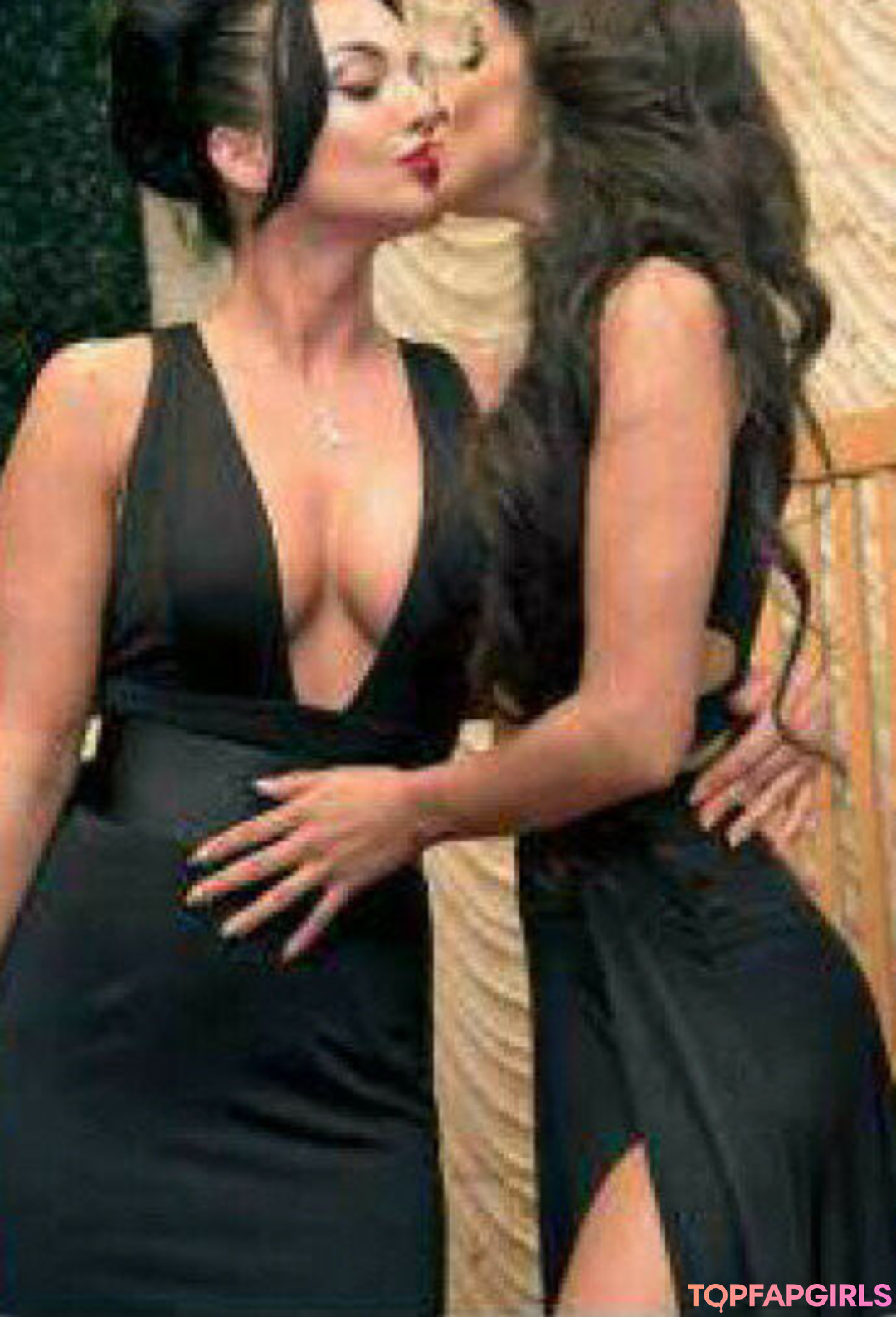 Foto desnuda filtrada de OnlyFans de Elif Celik #46 Foto desnuda filtrada de OnlyFans de Elif Celik #46