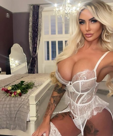 Foto desnuda filtrada de OnlyFans de Debbie Clarkson