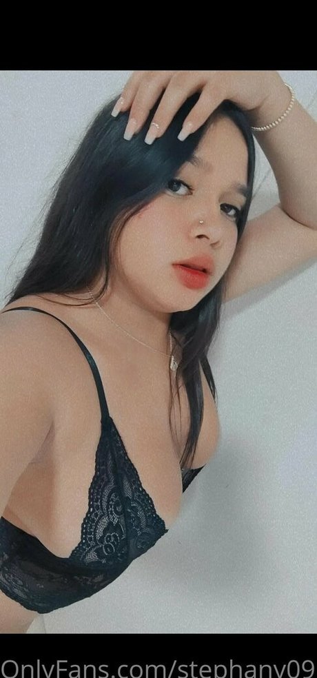 Stephany09