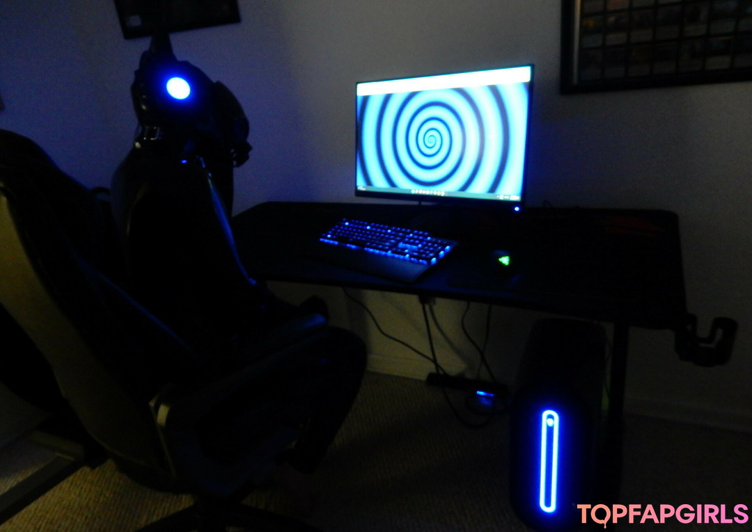 Foto desnuda filtrada de OnlyFans de Dalatexcouple #8 Foto desnuda filtrada de OnlyFans de Dalatexcouple #8