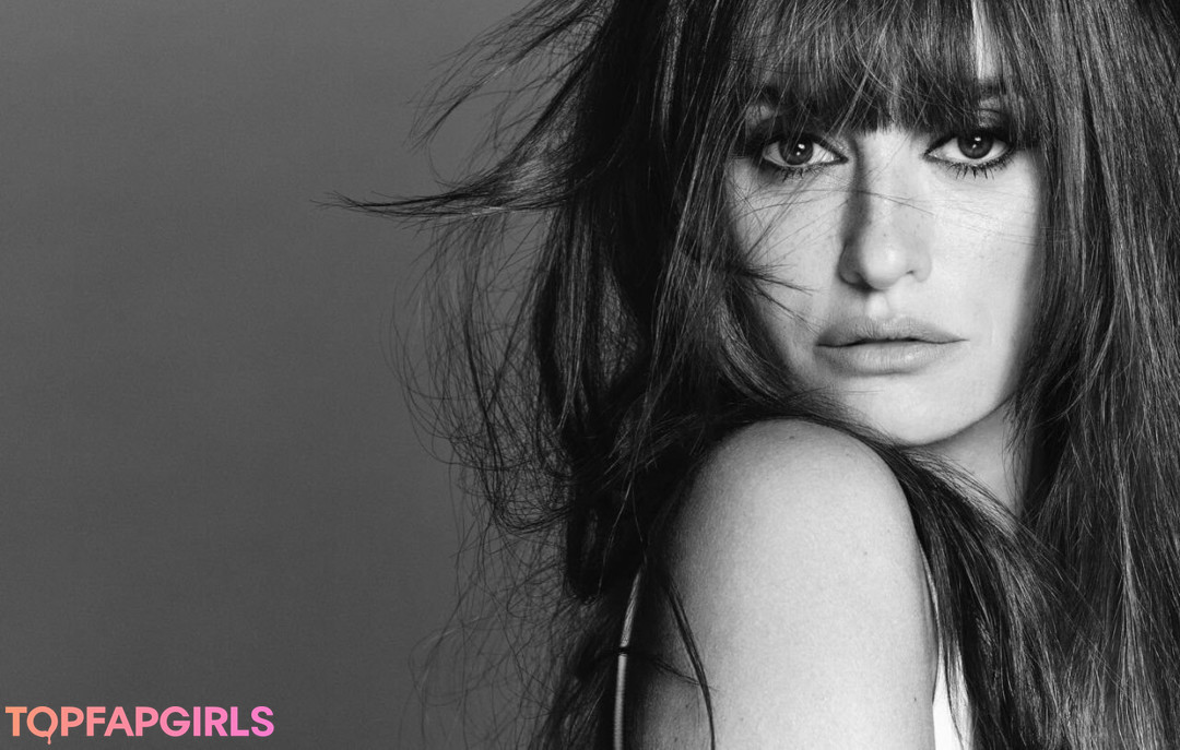 Foto desnuda filtrada de OnlyFans de Penelope Cruz #76 Foto desnuda filtrada de OnlyFans de Penelope Cruz #76