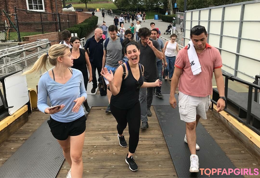 Foto desnuda filtrada de OnlyFans de Emily H Barry #210 Foto desnuda filtrada de OnlyFans de Emily H Barry #210