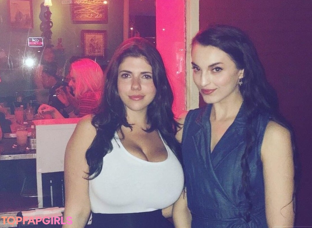 Foto desnuda filtrada de OnlyFans de Emily H Barry #323 Foto desnuda filtrada de OnlyFans de Emily H Barry #323