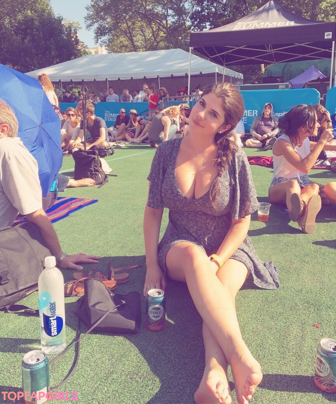 Foto desnuda filtrada de OnlyFans de Emily H Barry #342 Foto desnuda filtrada de OnlyFans de Emily H Barry #342