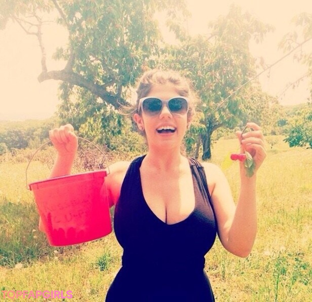 Foto desnuda filtrada de OnlyFans de Emily H Barry #358 Foto desnuda filtrada de OnlyFans de Emily H Barry #358