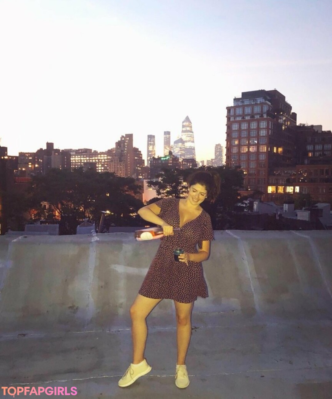 Foto desnuda filtrada de OnlyFans de Emily H Barry #443 Foto desnuda filtrada de OnlyFans de Emily H Barry #443