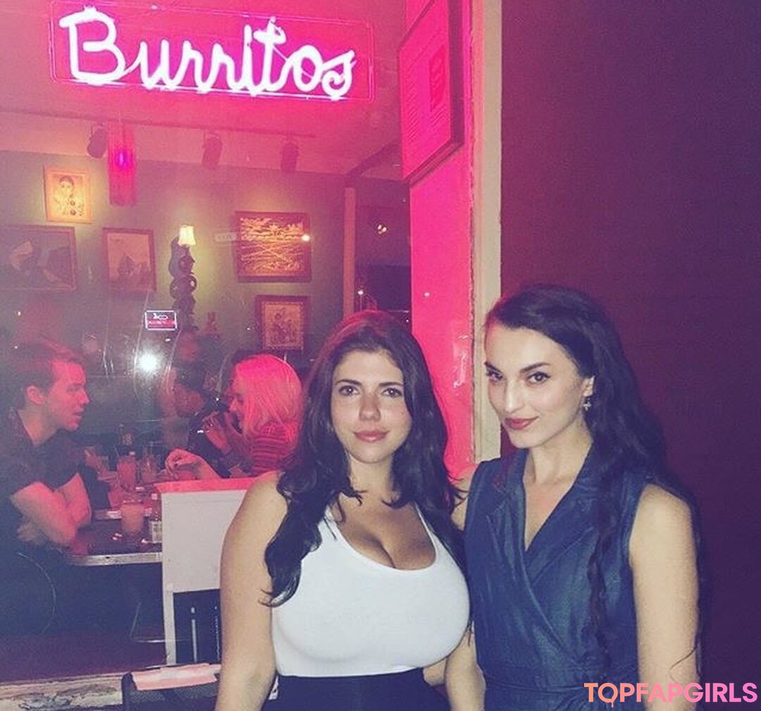 Foto desnuda filtrada de OnlyFans de Emily H Barry #444 Foto desnuda filtrada de OnlyFans de Emily H Barry #444