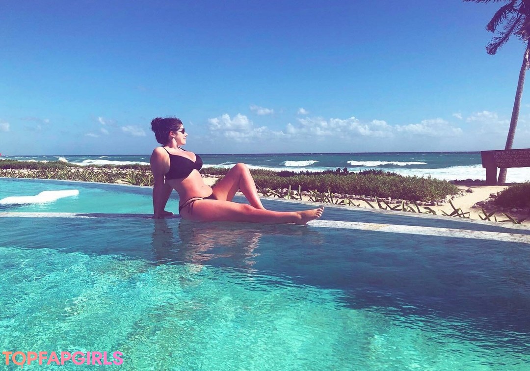 Foto desnuda filtrada de OnlyFans de Emily H Barry #535 Foto desnuda filtrada de OnlyFans de Emily H Barry #535
