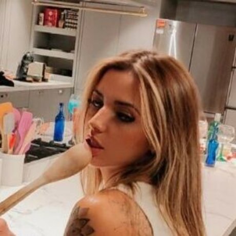 Andrea Ribeiro