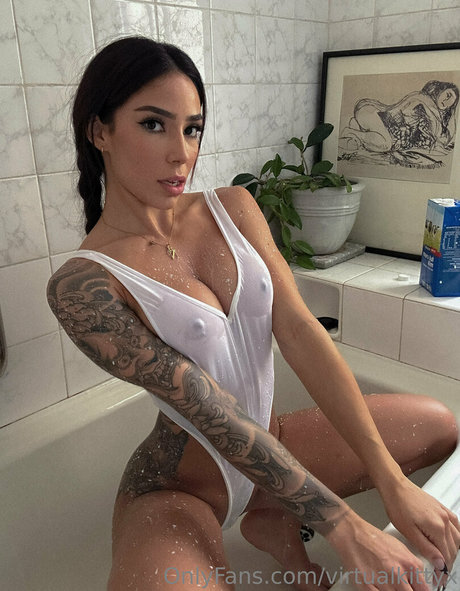 Nicolecee
