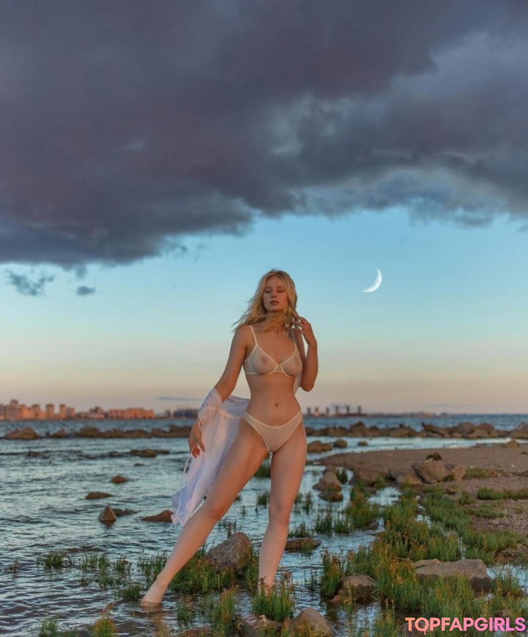 Foto desnuda filtrada de OnlyFans de Aspiratova #10 Foto desnuda filtrada de OnlyFans de Aspiratova #10