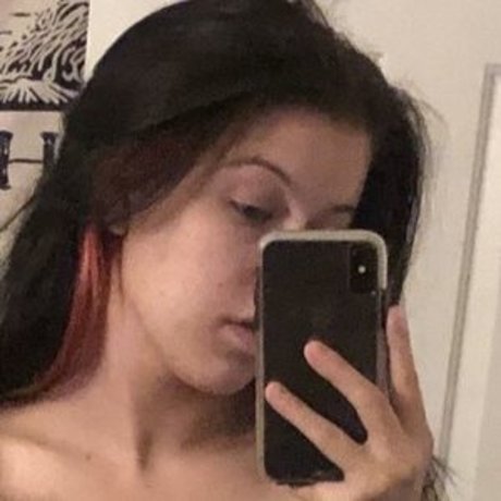 Foto desnuda filtrada de OnlyFans de Hawlee Cromwell