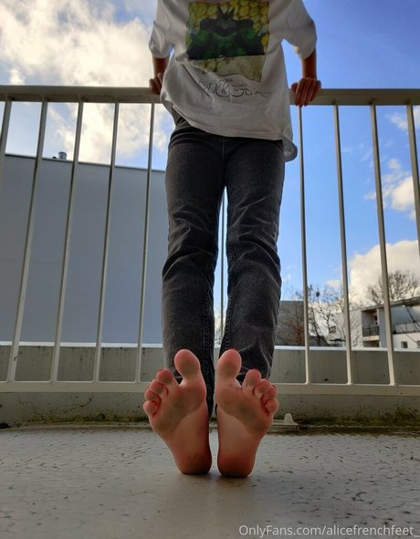 Alicefrenchfeet