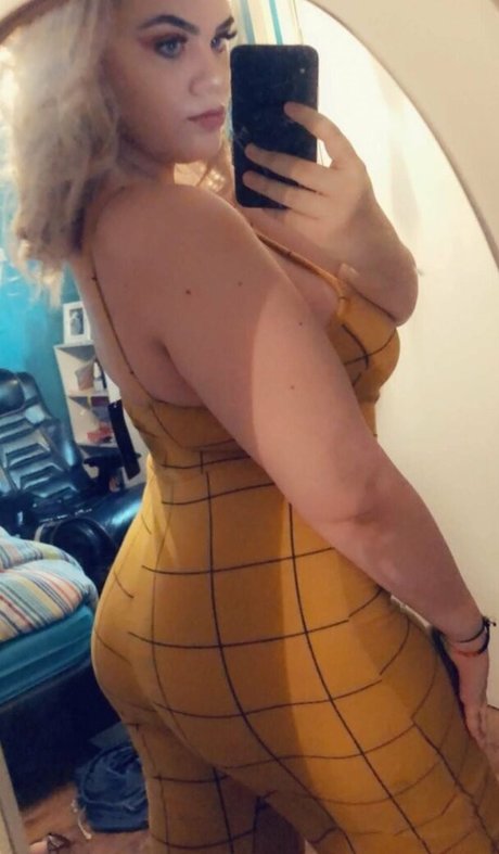 Molly Georgia Leach