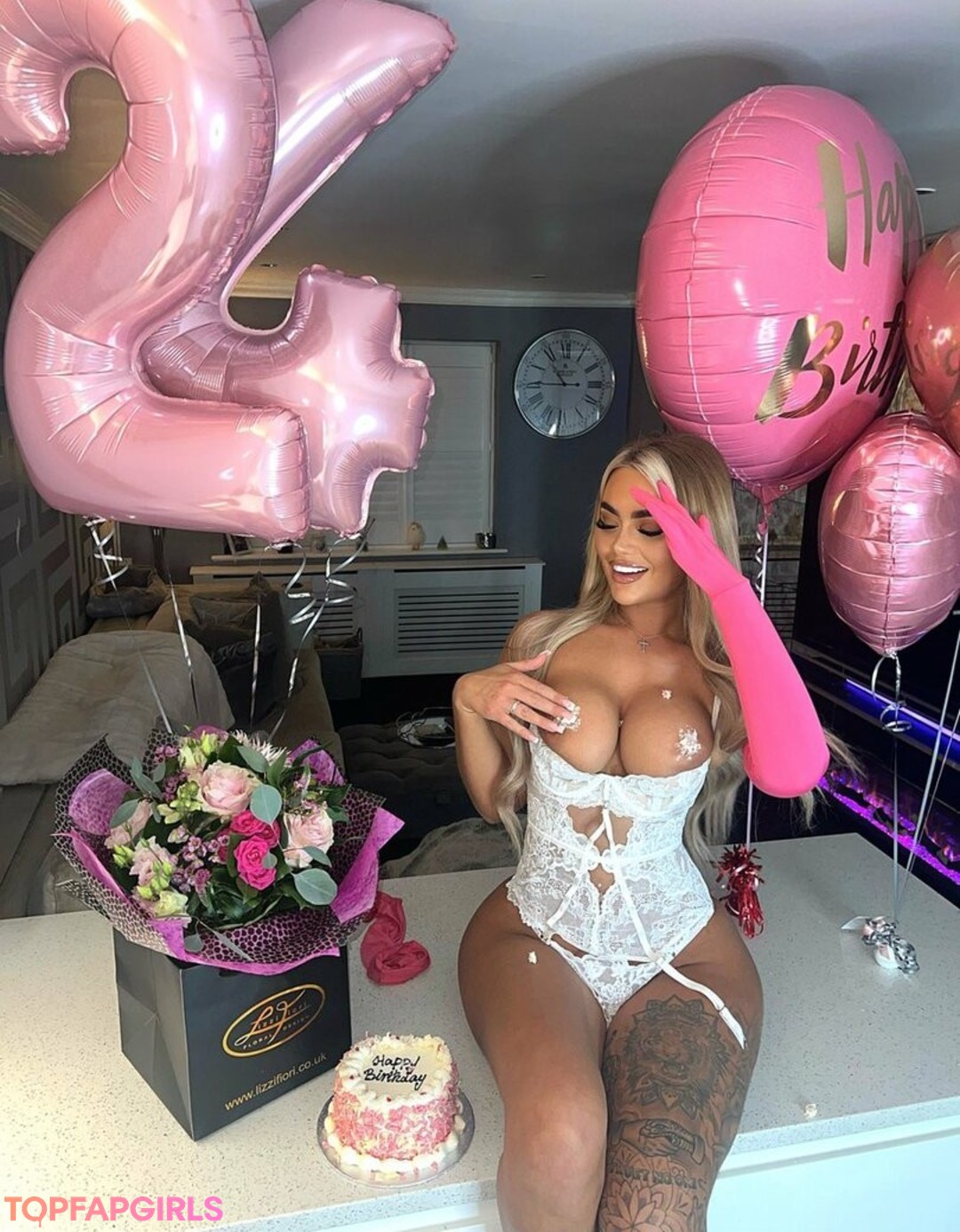 Foto desnuda filtrada de OnlyFans de Bad Barbiexox #19 Foto desnuda filtrada de OnlyFans de Bad Barbiexox #19
