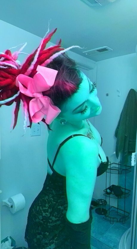 Foto desnuda filtrada de OnlyFans de Lovesickfordick