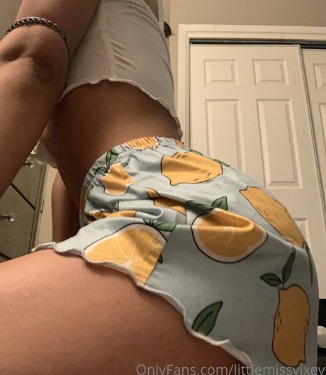 Littlemissvixey