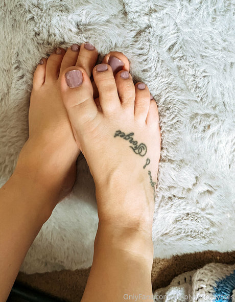 Simplyyprettyytoes