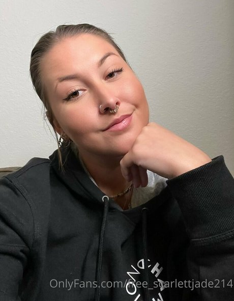 Freescarlettjade214