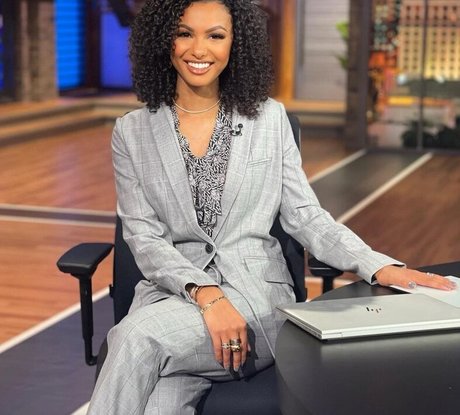 Malika Andrews
