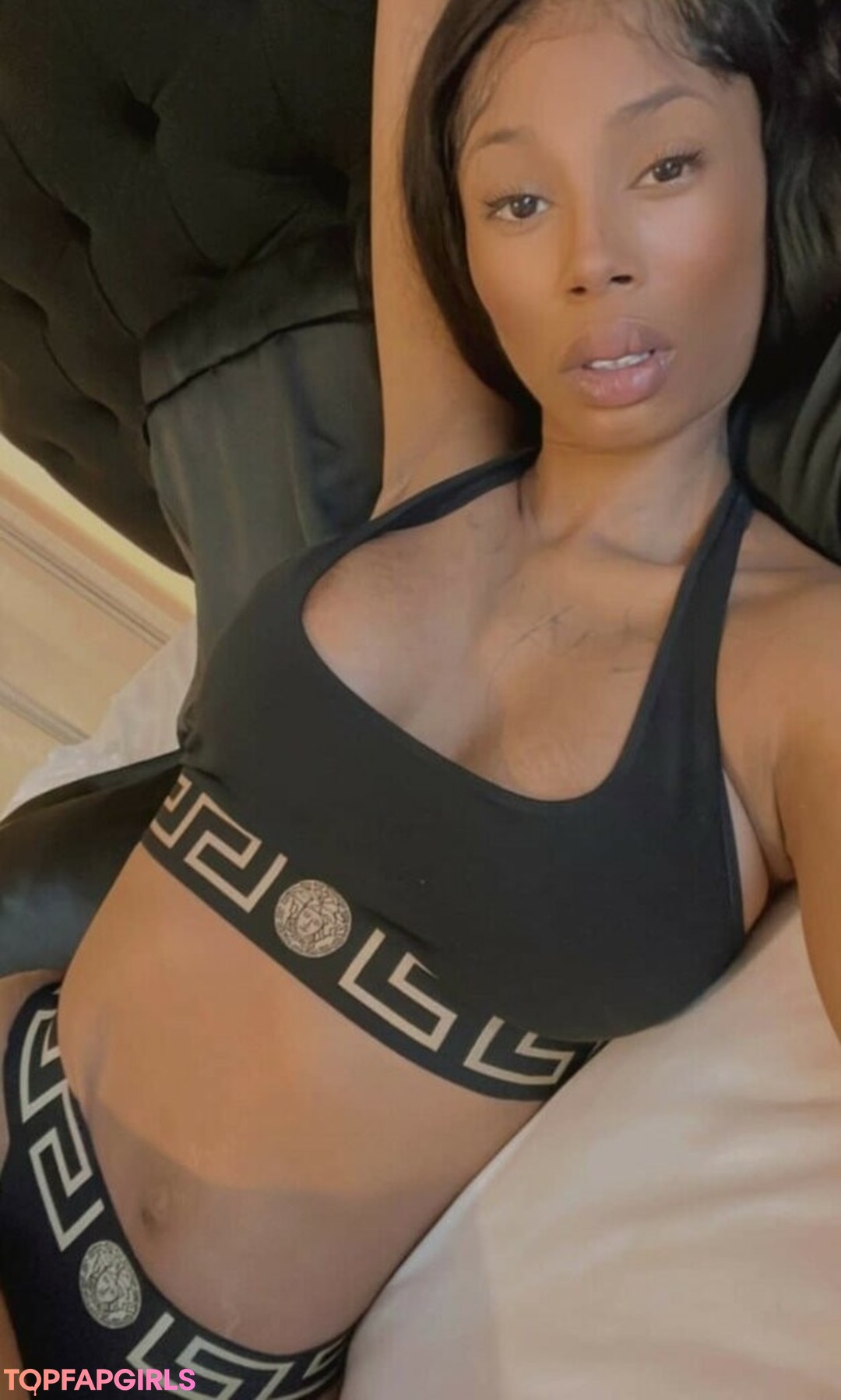 Foto desnuda filtrada de OnlyFans de Royalty24kt #22 Foto desnuda filtrada de OnlyFans de Royalty24kt #22