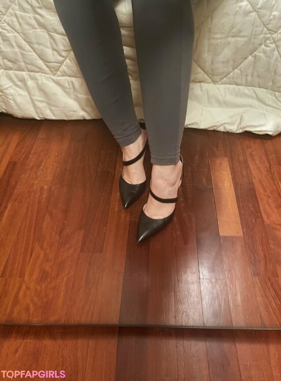 Foto desnuda filtrada de OnlyFans de Youritalianpetite #81 Foto desnuda filtrada de OnlyFans de Youritalianpetite #81